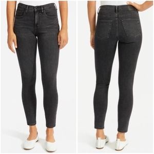 Everlane Authentic Stretch Mid Rise Skinny Jean in Washed Black